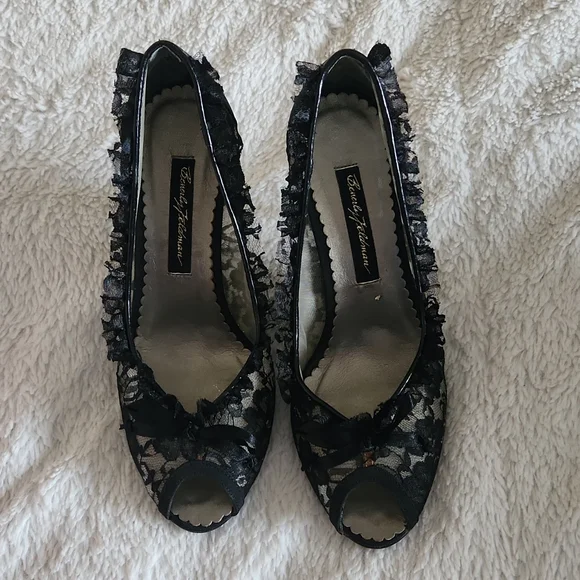 Beverly Feldman Sanadals - Picture 4 of 5